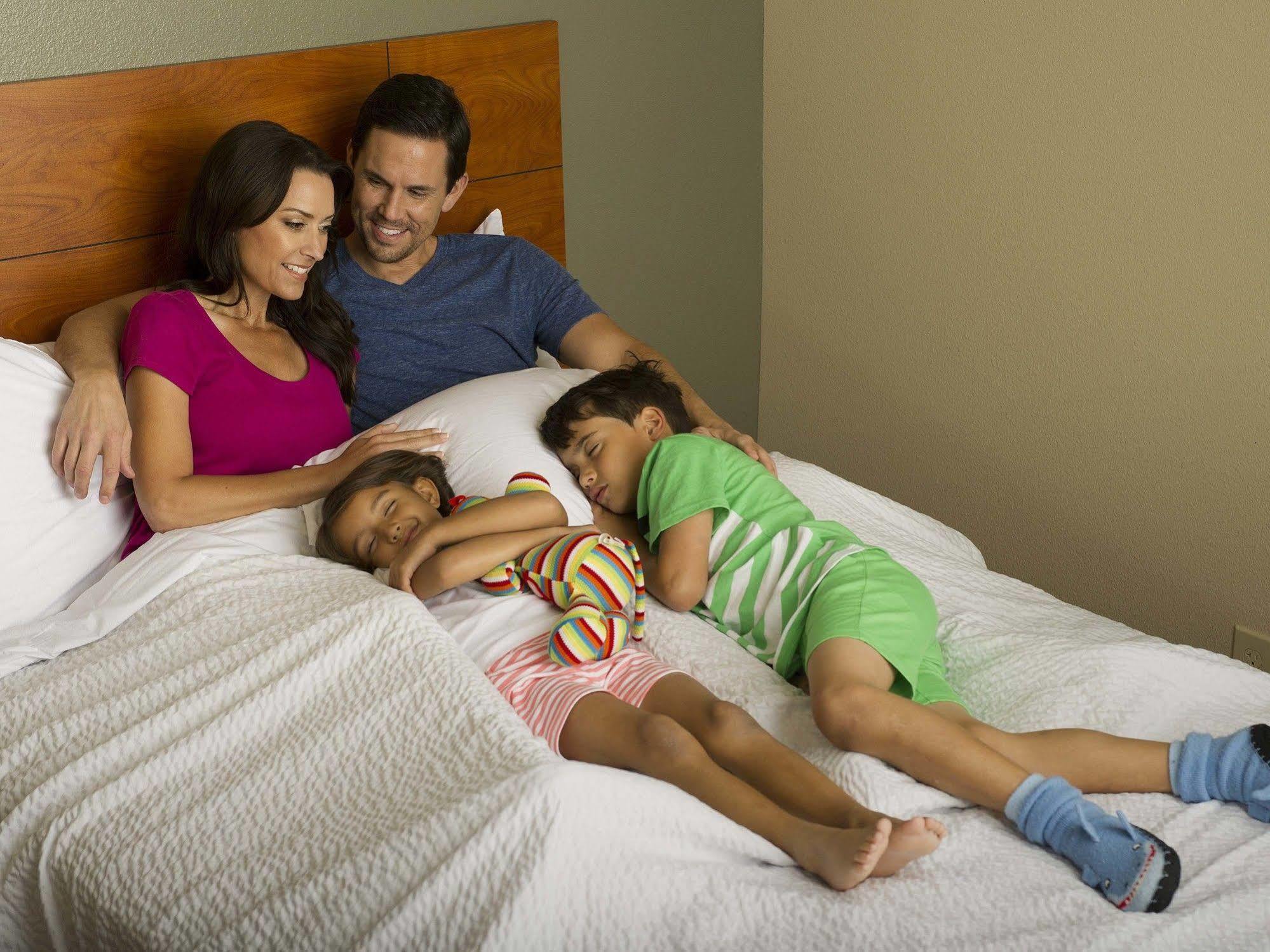 Extended Stay America Select Suites - Orlando - Airport Eksteriør bilde